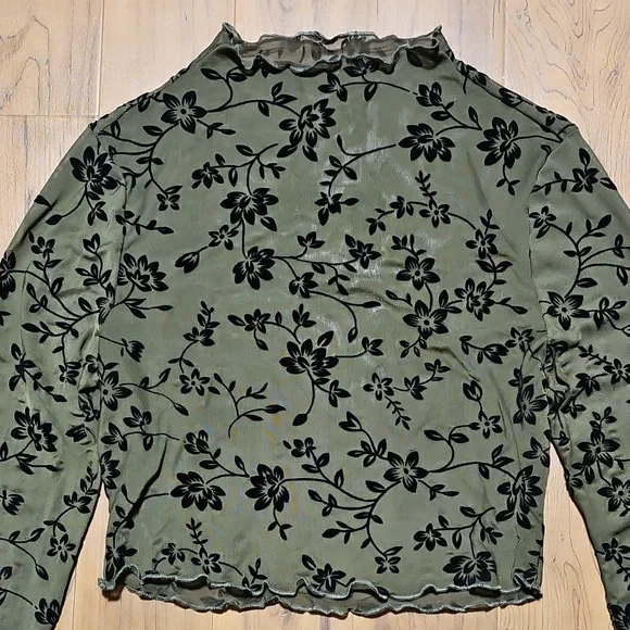 Floral Olive Green Top - Picture 2 of 5